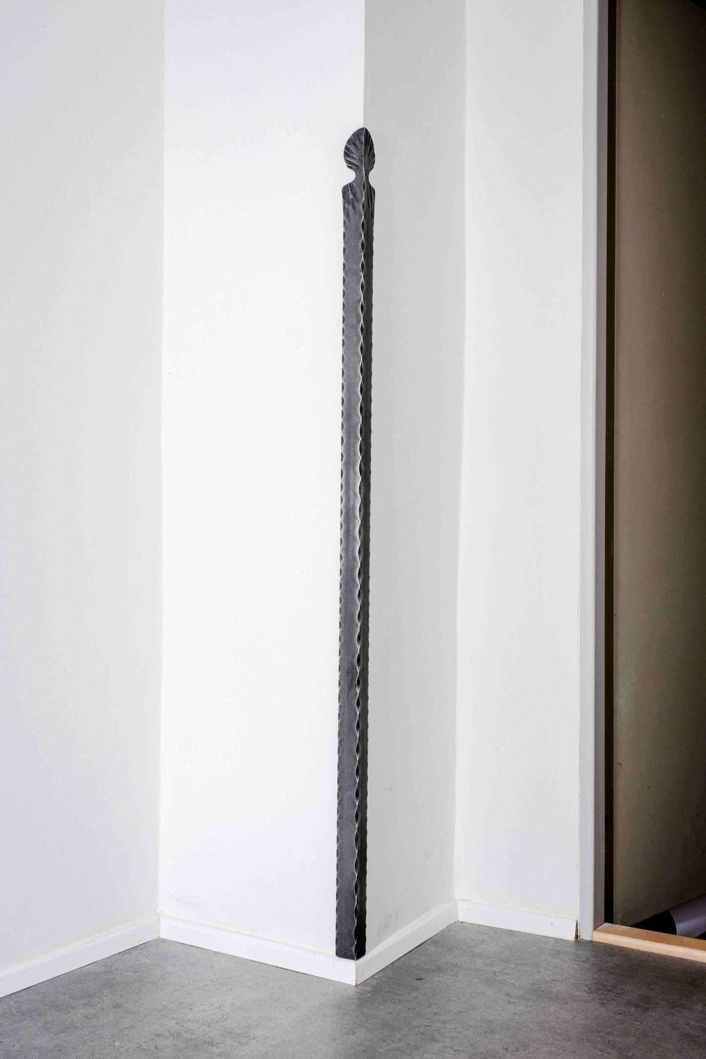 Geschmiedeter Wandschutz-Eckwinkel "Ring“