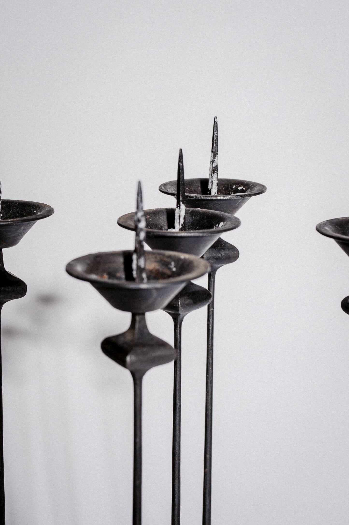 Geschmiedeter fünfarmiger Kerzenständer
