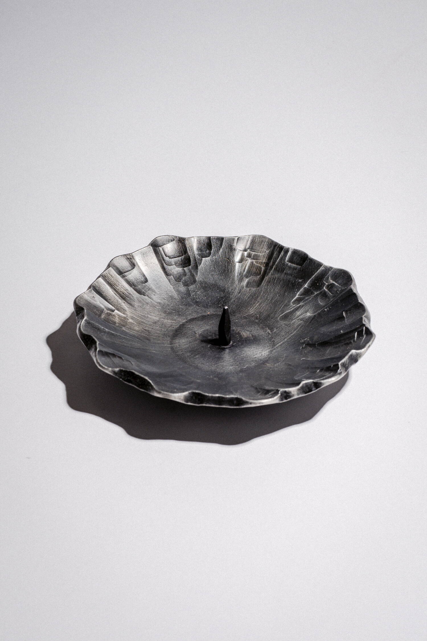 Geschmiedeter runder Kerzenständer