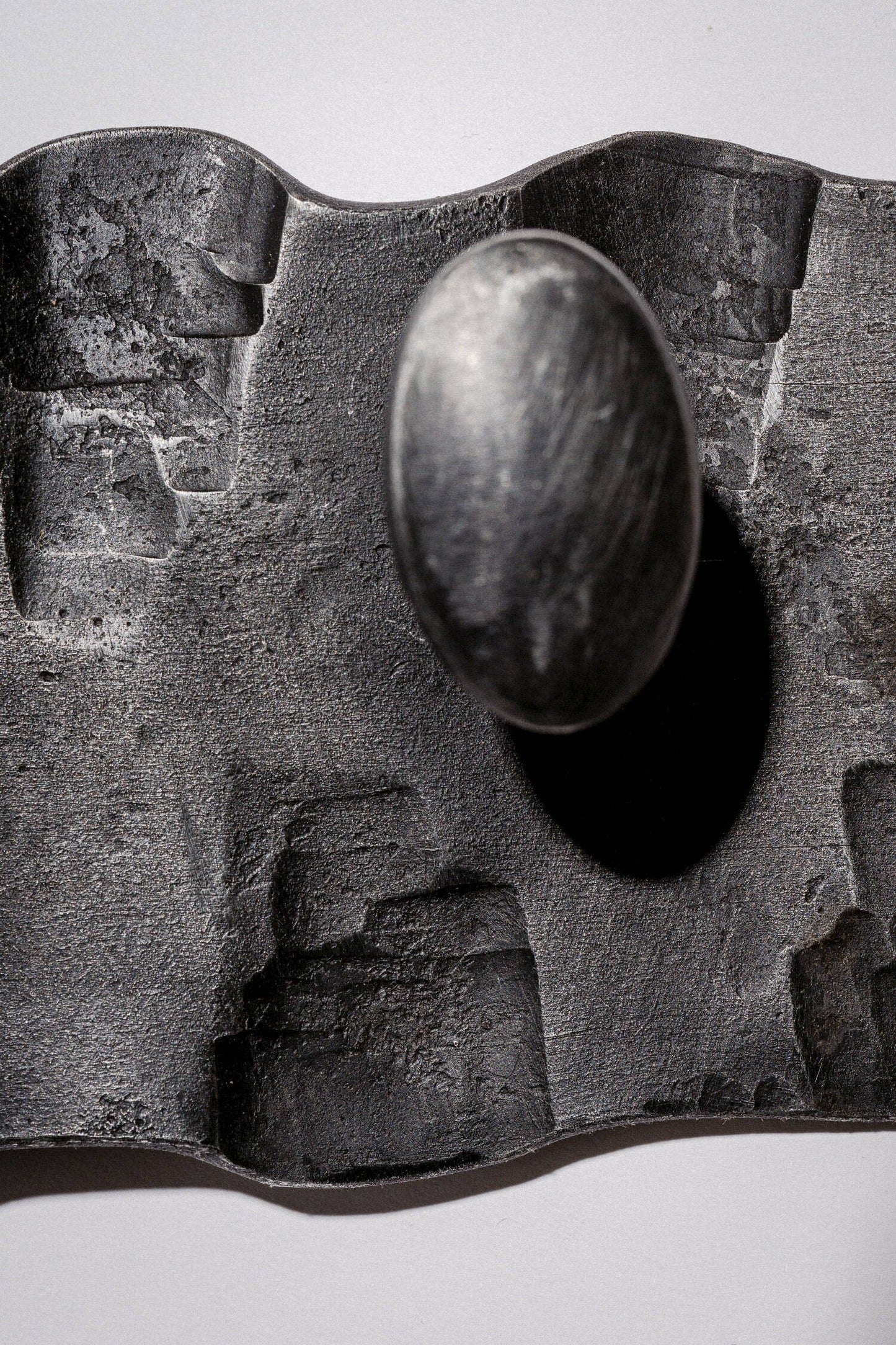 Geschmiedete Wandgarderobe V.