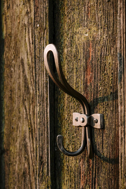 Geschmiedete Garderobe I.